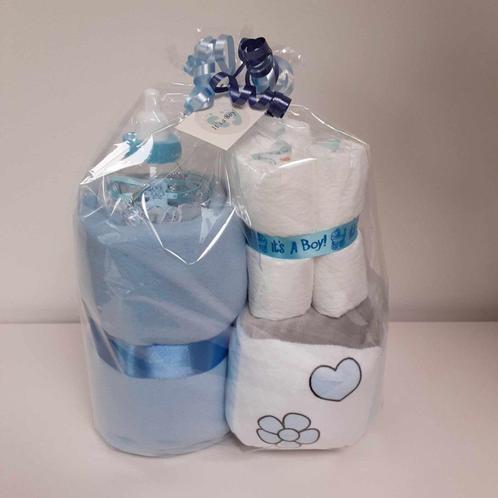 Cadeaupakket met kubus rammelaar voor een jongetje, Kinderen en Baby's, Kraamcadeaus en Geboorteborden, Nieuw, Kraamcadeau, Ophalen of Verzenden