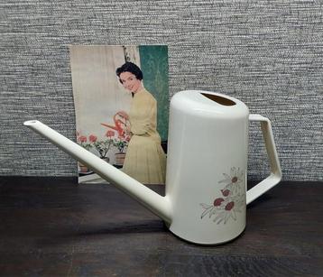 Retro bloemengieter van Tiger beschikbaar voor biedingen