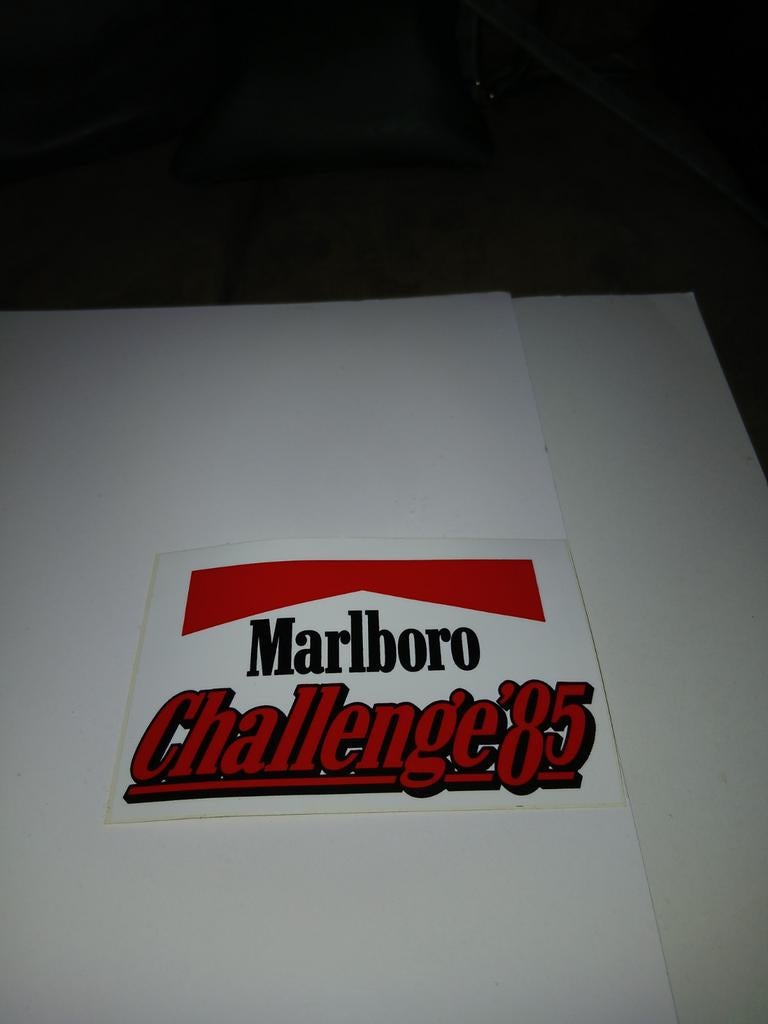 Marlboro sticker, Ophalen of Verzenden, Zo goed als nieuw