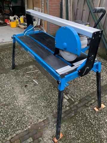 Tegelzaagmachine 102 cm. watergekoeld beschikbaar voor biedingen