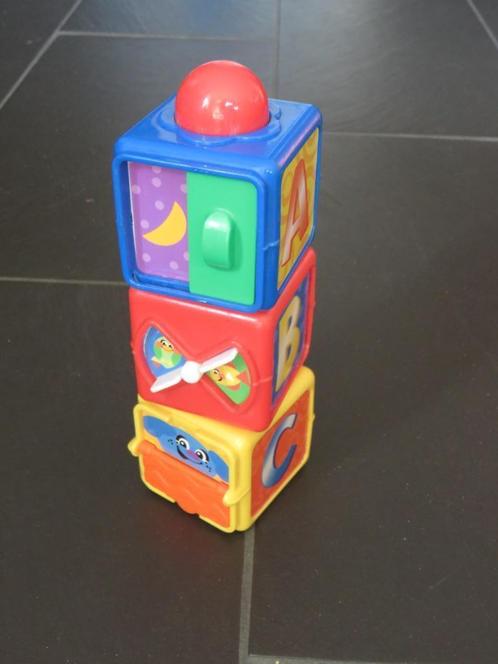 Fisher Price drie activity blokken. Mooie set drie blokken, Kinderen en Baby's, Speelgoed | Babyspeelgoed, Zo goed als nieuw, Overige typen