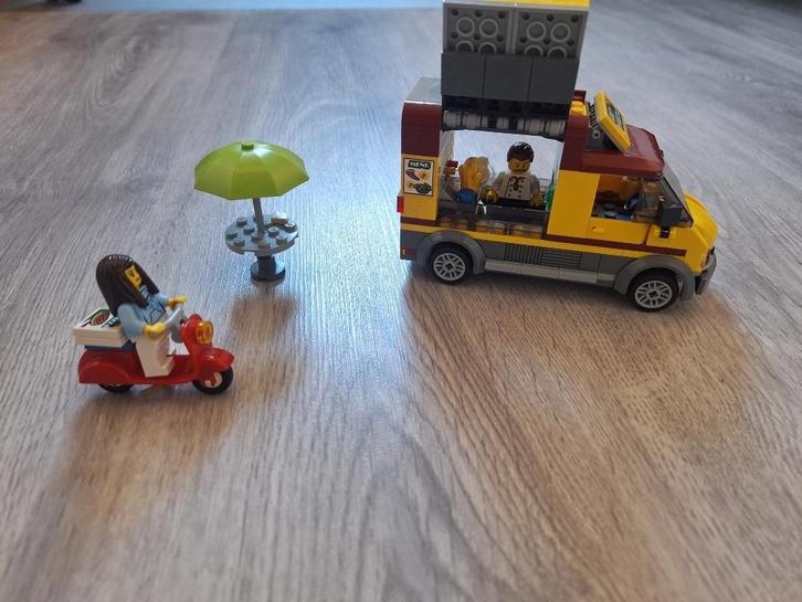 LEGO City Pizza Bestelwagen (60150), Kinderen en Baby's, Speelgoed | Duplo en Lego, Zo goed als nieuw, Lego, Complete set, Ophalen of Verzenden
