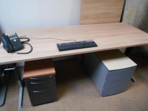Aspa slinger bureaus 200 x 100 cm nieuwe bladen !, Huis en Inrichting, Bureaus, Zo goed als nieuw, Bureau, In hoogte verstelbaar