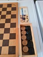 Nette Dambord en Schaakbord en damschijven en schaakstukken., Hobby en Vrije tijd, Gezelschapsspellen | Bordspellen, Een of twee spelers