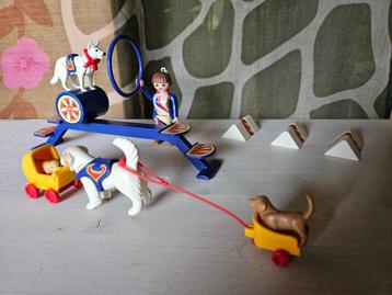PLAYMOBIL Honden Act Show Circus beschikbaar voor biedingen