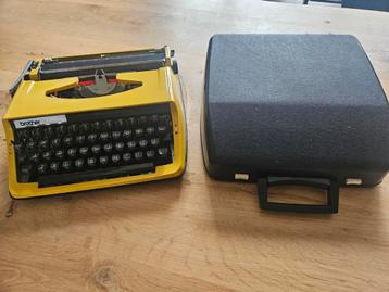 Zeldzame Brother Deluxe 800 Typemachine – Geel  beschikbaar voor biedingen