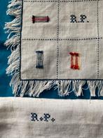 Merklappen/Stekenlappen Wit Blauw Borduursel, Antiek en Kunst, Antiek | Kleden en Textiel, Ophalen of Verzenden