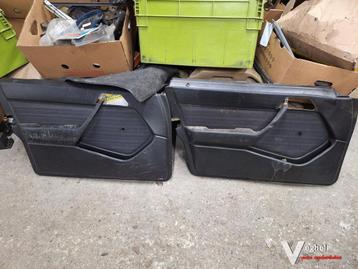 Mercedes W124 sedan Deurpaneel LV zwart '85 tot '89 beschikbaar voor biedingen