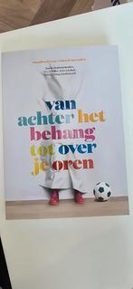 Boek: Van achter het behang tot over je oren, Ophalen of Verzenden, Zo goed als nieuw, Zwangerschap en Bevalling