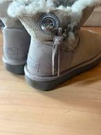 Zgan originele beige Ugg mini Swarovski mt 38, Beige, Lage of Enkellaarzen, Ophalen of Verzenden, Zo goed als nieuw