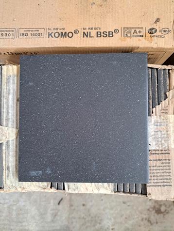 Mosa tegels - ruim 6 m2 - 15 x 15 antraciet beschikbaar voor biedingen