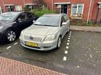 Toyota Avensis 2.0 16V Vvt-i WGN Linea Luna 2005 Groen, Auto's, Toyota, Voorwielaandrijving, Avensis, Zwart, 4 cilinders