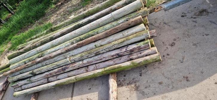 Te koop 2m Boompalen / Weidepalen, Tuin en Terras, Palen, Balken en Planken, Zo goed als nieuw, Palen, Ophalen of Verzenden
