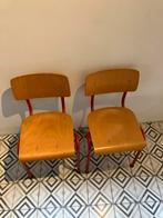 2 vintage school stoeltjes, Huis en Inrichting, Stoelen, Ophalen, Gebruikt, Twee, Bruin