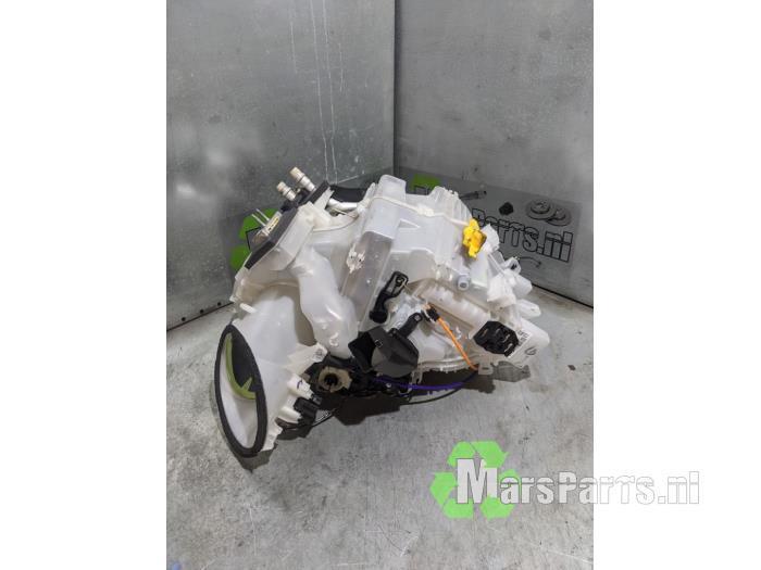 Kachelhuis van een Peugeot 2008, Auto-onderdelen, Airco en Verwarming, Peugeot, Gebruikt, 3 maanden garantie, Ophalen of Verzenden