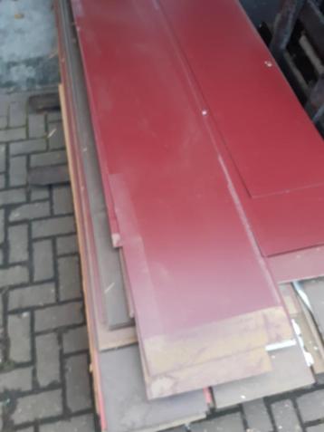 3 mm trespa stroken div kleuren 20 x 186 cm 2 euro per stuk  beschikbaar voor biedingen