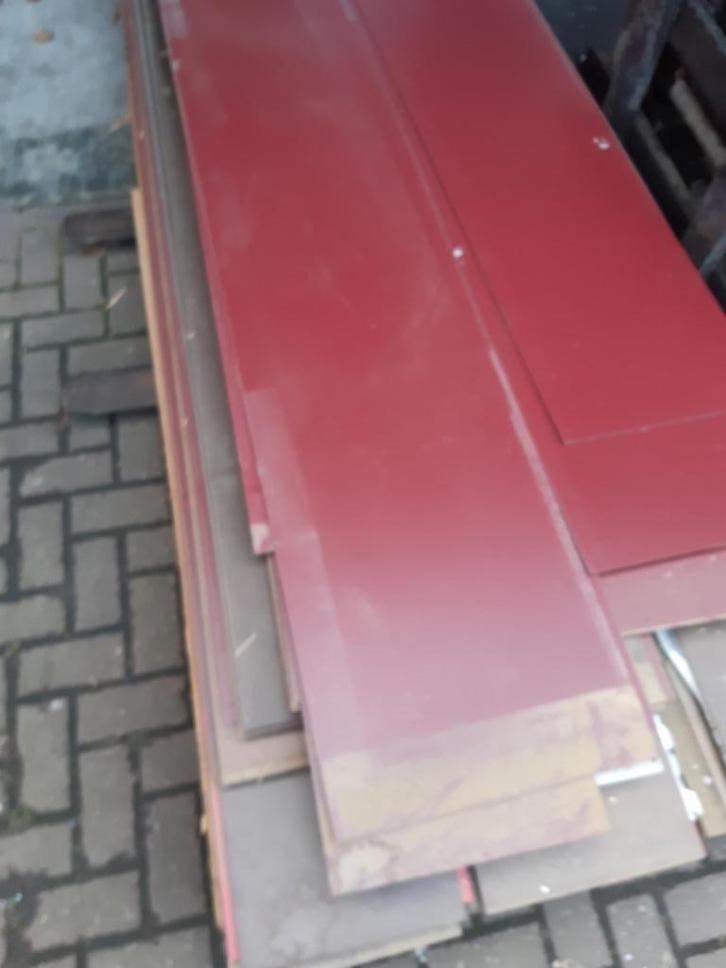 3 mm trespa stroken div kleuren 20 x 186 cm 2 euro per stuk, Doe-het-zelf en Verbouw, Hout en Planken, Nieuw, Pallet, Overige houtsoorten