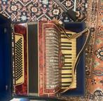 Miradelli accordeon, Muziek en Instrumenten, Overige merken, Gebruikt, Overige formaten, Met riemen