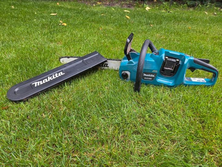 Makita DUC400 Accu Kettingzaag, Doe-het-zelf en Verbouw, Gereedschap | Zaagmachines, Gebruikt, Kettingzaag, Minder dan 600 watt