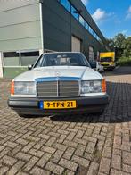 Mercedes-Benz 230e w124 1987 48425 km, Achterwielaandrijving, 4 cilinders, Handgeschakeld, Particulier