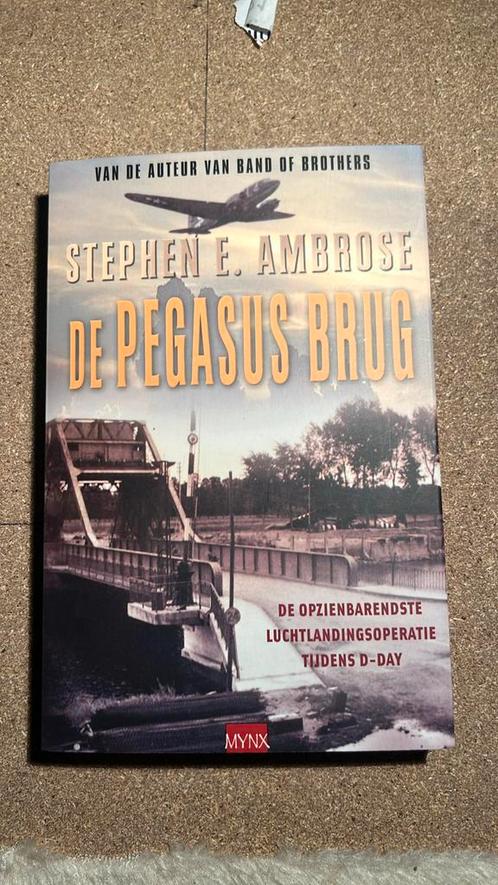 Stephen E Ambrose - De Pegasusbrug, Verzamelen, Militaria | Tweede Wereldoorlog, Ophalen of Verzenden