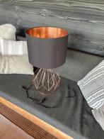 Mooie Tafellamp met Messing Details, Huis en Inrichting, Lampen | Tafellampen, Ophalen of Verzenden, Zo goed als nieuw, Metaal