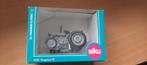 Ferguson TE, Hobby en Vrije tijd, Modelauto's | 1:32, Ophalen of Verzenden, Zo goed als nieuw, Tractor of Landbouw, SIKU