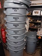Rubberen Brute 75,7 liter ronde container, Ophalen