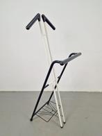 Vintage Postmodern Valet Kledingrek '80 dressboy memphis