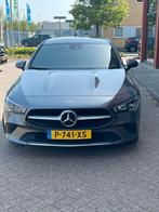 Mercedes-Benz CLA 200 163pk 7G-DCT 2022 Grijs, Auto's, 4 cilinders, 715 kg, 163 pk, Origineel Nederlands