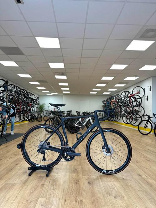 200km Canyon Endurace Di2 Carbon Disc Racefiets, Sport en Fitness, Wielrennen, Zo goed als nieuw, Overige typen, Ophalen