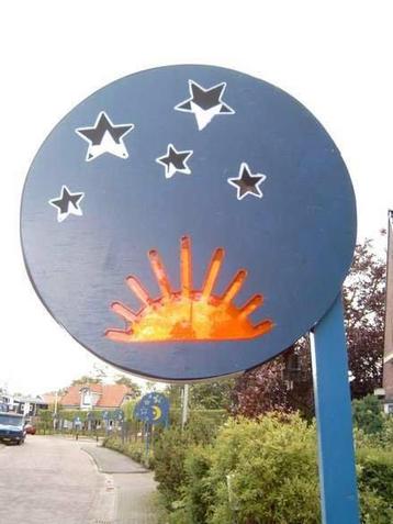 Feestpalen met verlichting  beschikbaar voor biedingen