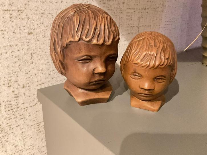 2 mooie kinderhoofdjes. Samen NU 14,95€, Antiek en Kunst, Kunst | Beelden en Houtsnijwerken, Ophalen of Verzenden