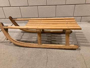 Mooie Oerdegelijke Houten Slee beschikbaar voor biedingen