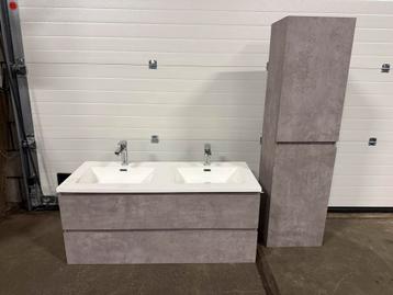 Betonlook badmeubelset beschikbaar voor biedingen