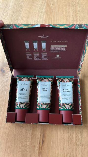 The gift label Amsterdam set: Happy holidays diverse NIEUW beschikbaar voor biedingen