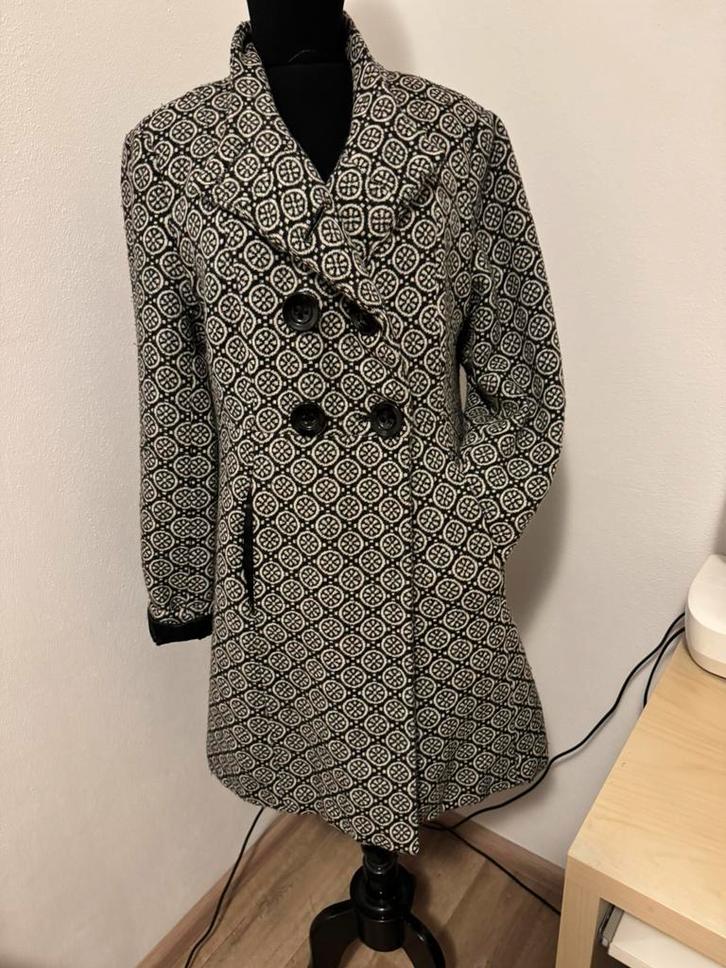 Mooie winterjas van steps maat M, Kleding | Dames, Jassen | Winter, Zo goed als nieuw, Maat 38/40 (M), Zwart, Ophalen of Verzenden
