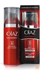 Olaz Regenerist egale spf30 dagcreme 50 ml (2 voor €20,-), Ophalen of Verzenden, Nieuw, Gehele gezicht, Verzorging