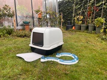 Kattenbak groot met uitloopmat beschikbaar voor biedingen