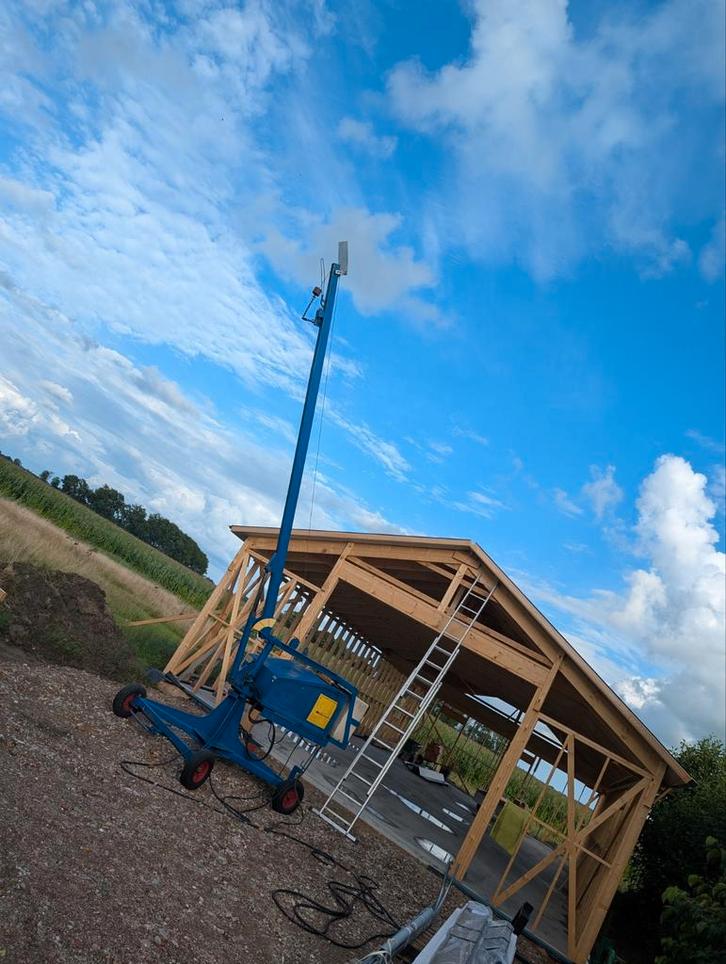 Nemaasko NK275b Lijmkraan / Hijskraan - 300kg, Doe-het-zelf en Verbouw, Lieren en Takels, Gebruikt, Elektrisch, Ophalen