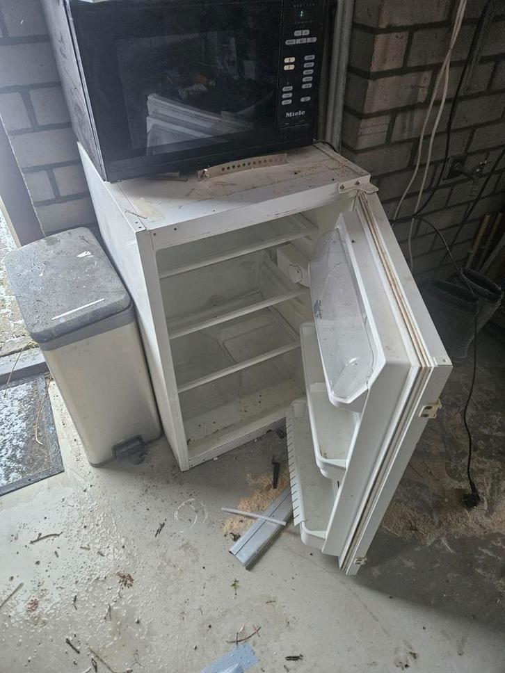 Whirlpool tafelmodel koelkast - drankenkoelkast, Witgoed en Apparatuur, Koelkasten en IJskasten, Gebruikt, Zonder vriesvak, Minder dan 75 liter