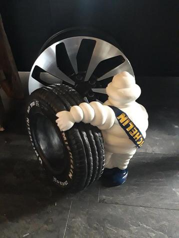 Collectors item polyester Michelin mannetje. 