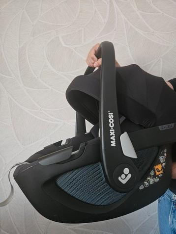 Maxi-Cosi Pebble 360 (kan roteren) incl. Newborn inzet beschikbaar voor biedingen