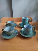 VOLENDAMS AARDEWERK SERVIES GROEN, Ophalen of Verzenden, Aardewerk, Overige stijlen, Kop(pen) en/of Schotel(s)
