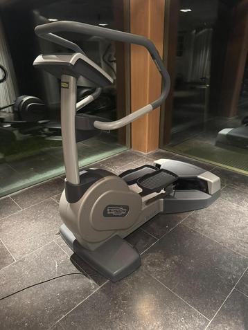 TECHNOGYM WAVE - NIEUWSTAAT! beschikbaar voor biedingen