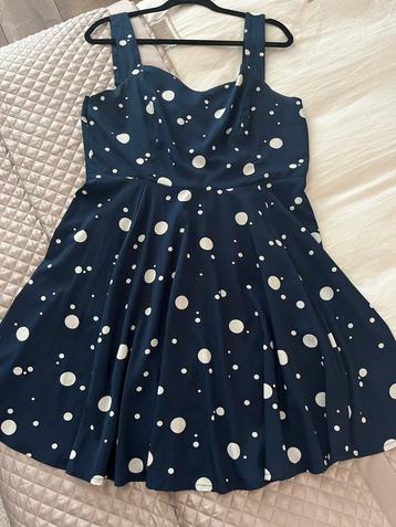 ZGAN! Mooie polkadot jurk van Vero Moda maat XL! beschikbaar voor biedingen
