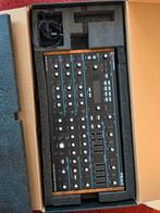 Novation Peak + Stand, Muziek en Instrumenten, Synthesizers, Ophalen, Zo goed als nieuw, Overige aantallen, Novation