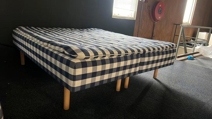 Hästens superia 180 x 200 met topper, Huis en Inrichting, Slaapkamer | Matrassen en Bedbodems, Zo goed als nieuw, Matras, 180 cm