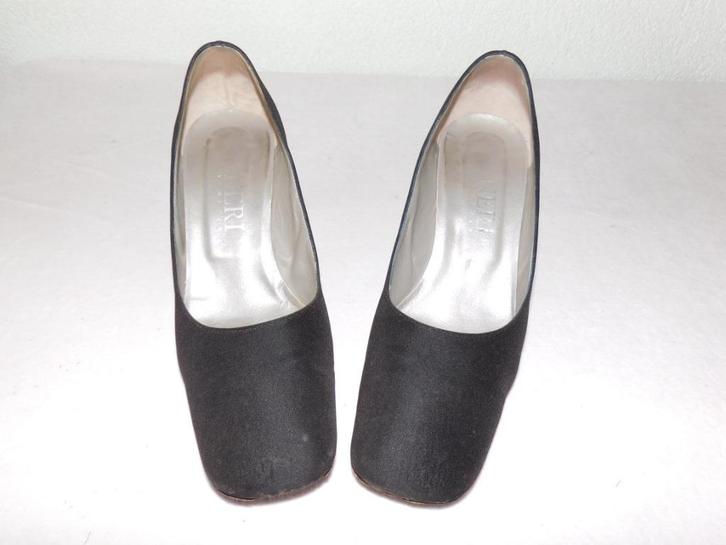Neri Venezia pumps in zwart, maat 37,5, hg 12,5 cm (tot bove, Kleding | Dames, Schoenen, Gedragen, Pumps, Zwart, Ophalen of Verzenden