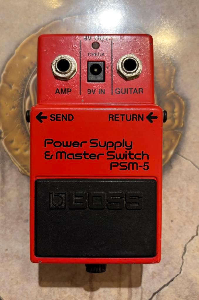 Boss PSM-5 Power Supply & Master Switch, Muziek en Instrumenten, Effecten, Gebruikt, Overige typen, Ophalen of Verzenden